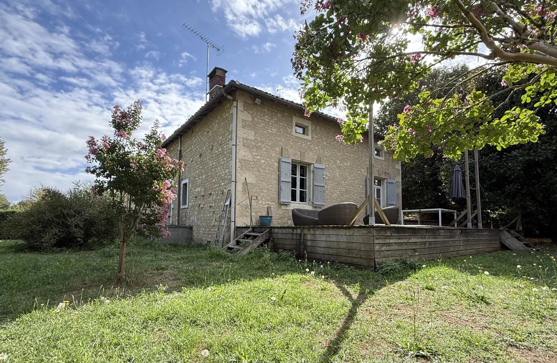 Charming 2-Bedroom Property with Riverside Land Near Verteuil-sur-Charente, Poitou-Charentes – France – BVI81989