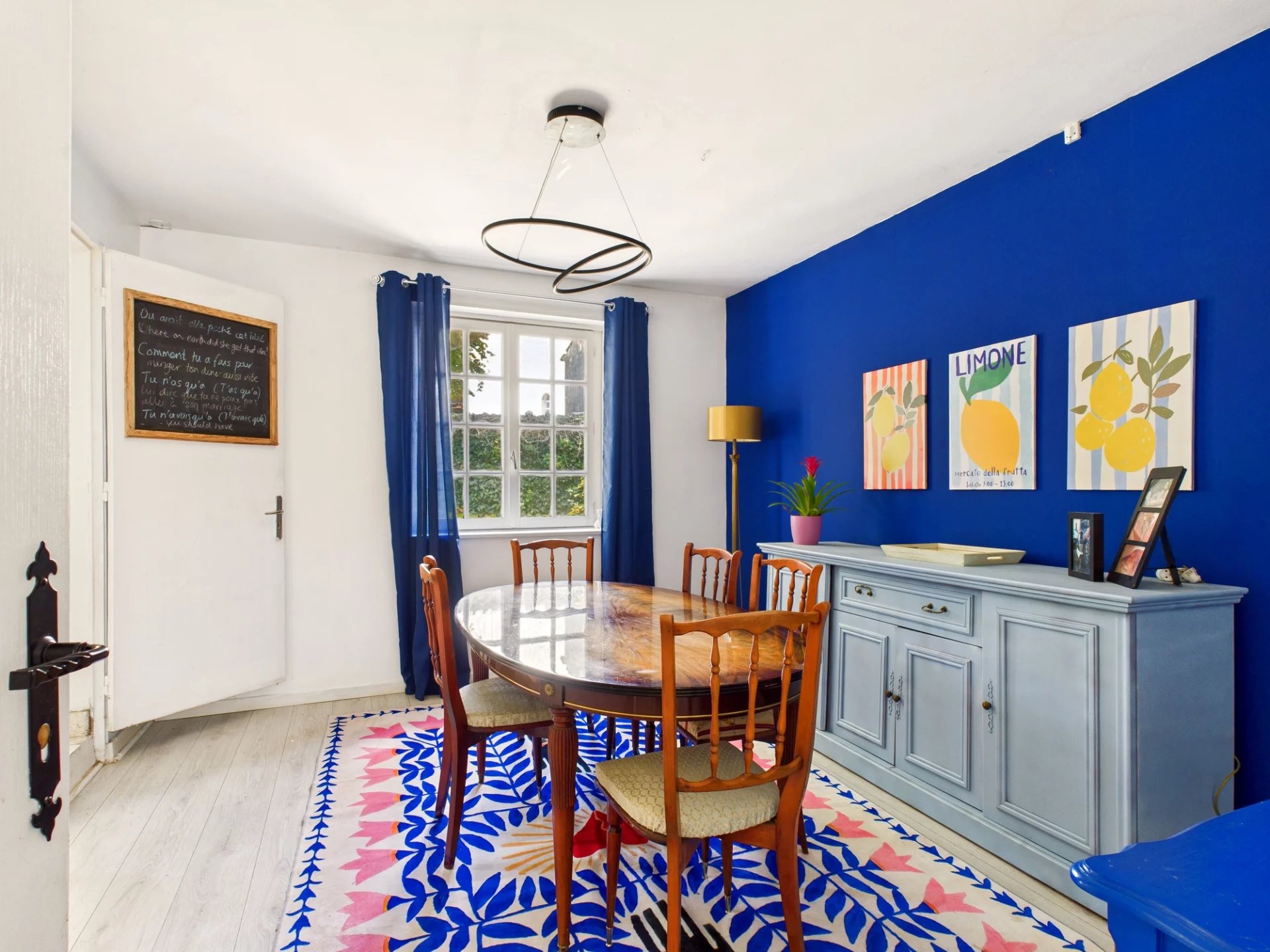 Attractive property with amazing living area and large, private grounds, Poitou-Charentes – France – BVI81980