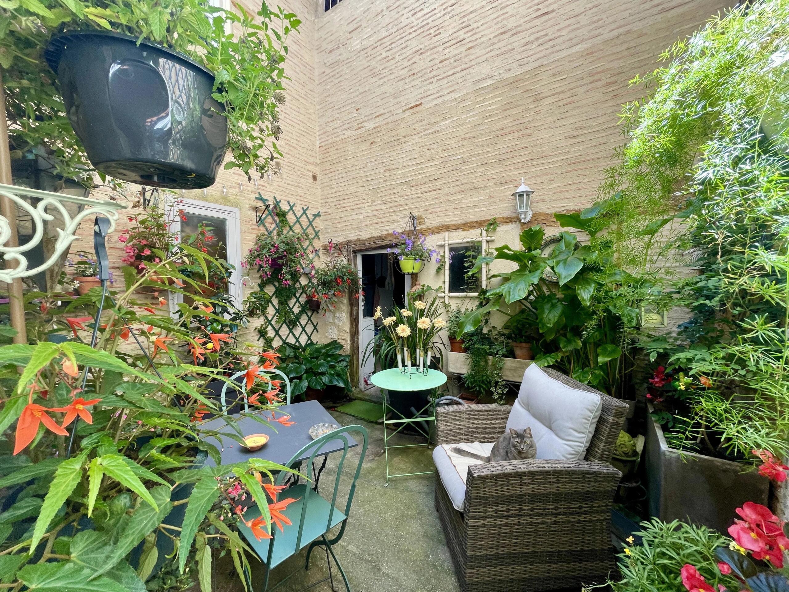 4 bedroom character home in Eymet, Aquitaine – France – BVI82989