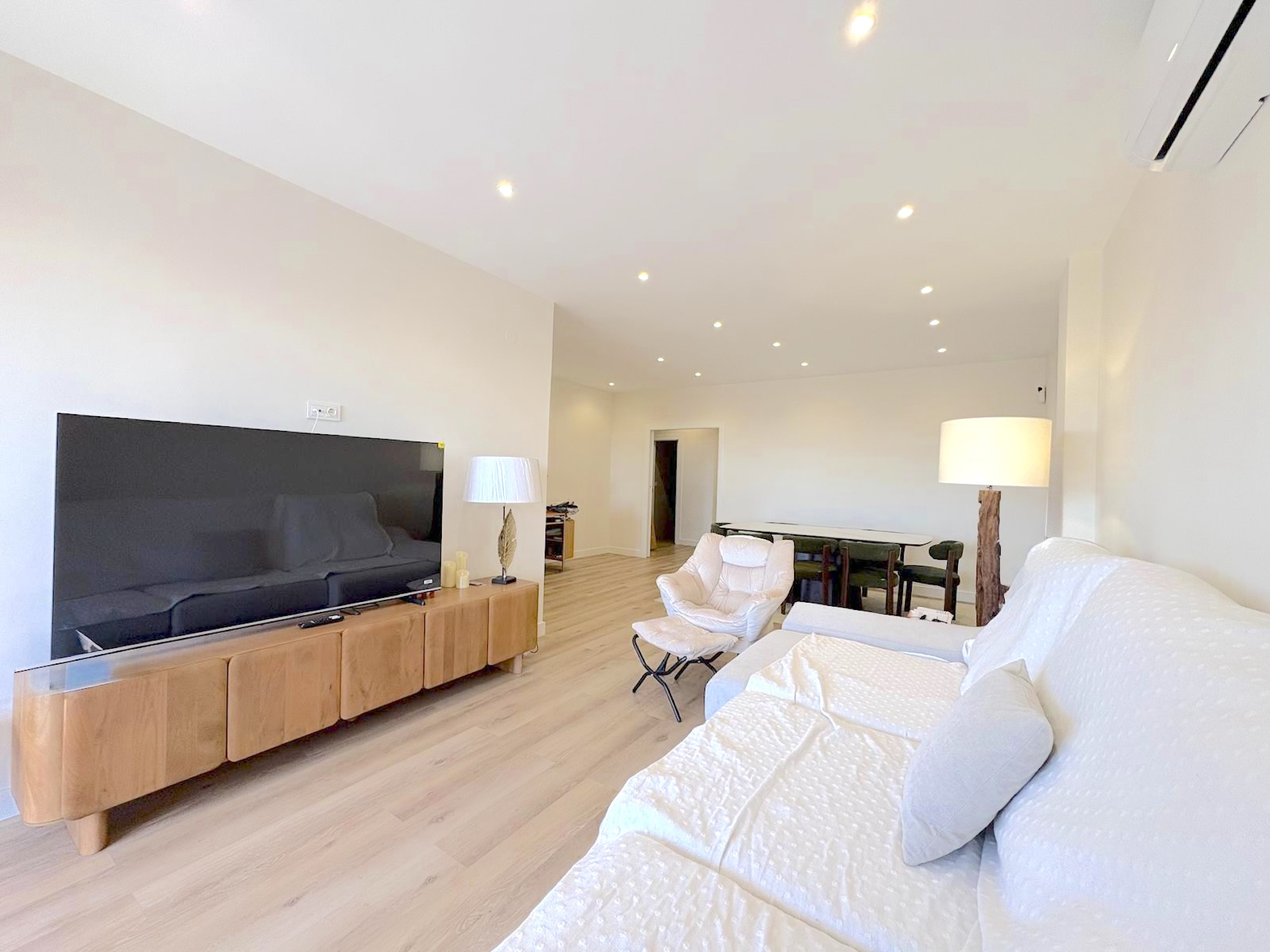 3 bedroom Apartment in Malaga, Spain – 428-05265P