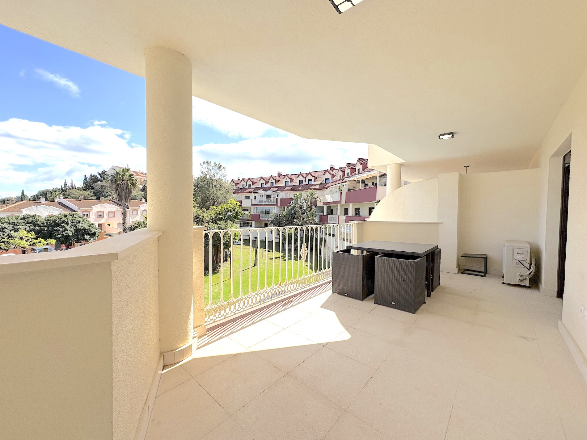 2 bedroom Apartment in Benalmadena, Malaga, Spain – 428-05296P