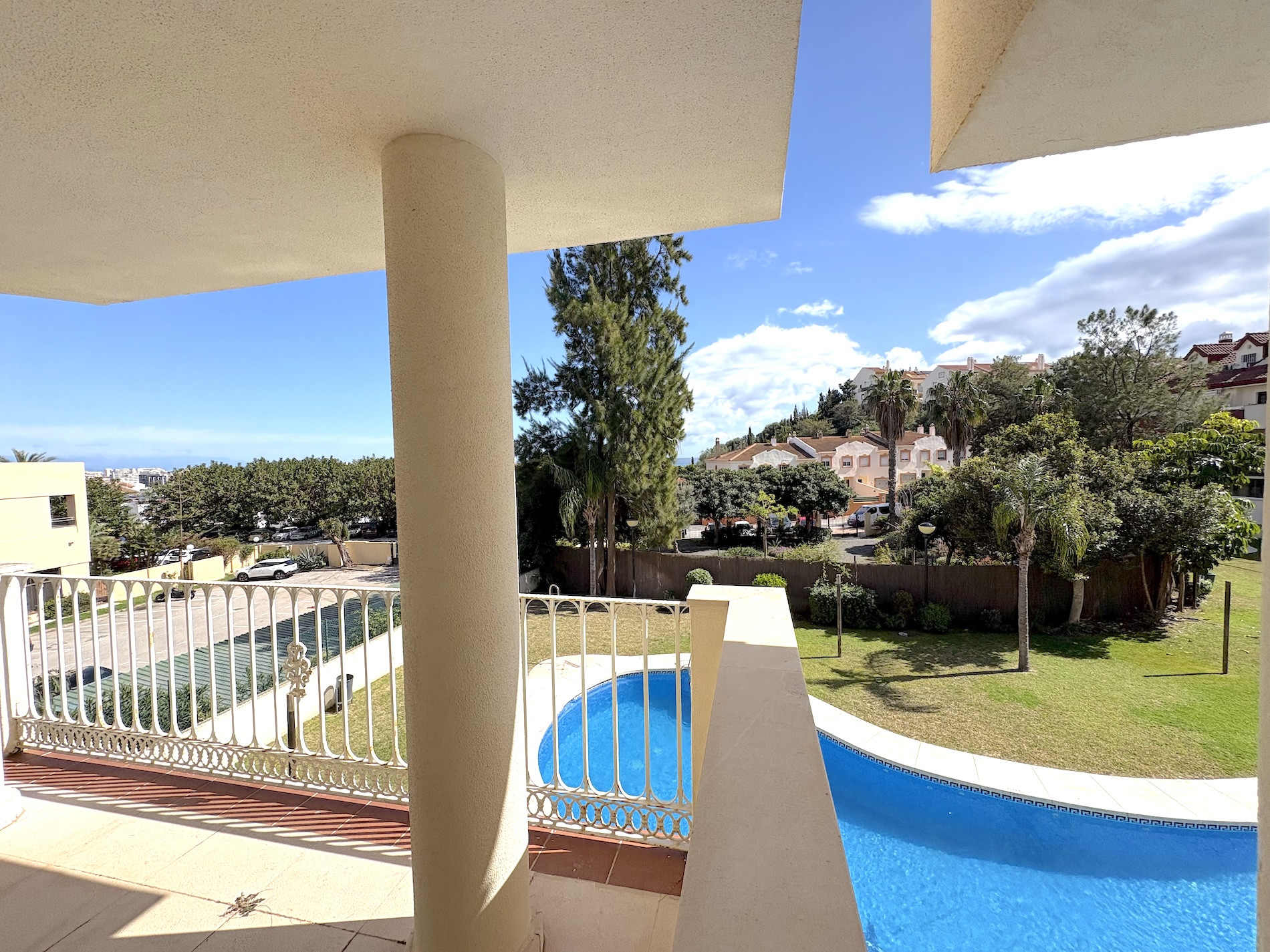 2 bedroom Apartment in Benalmadena, Malaga, Spain – 428-05298P