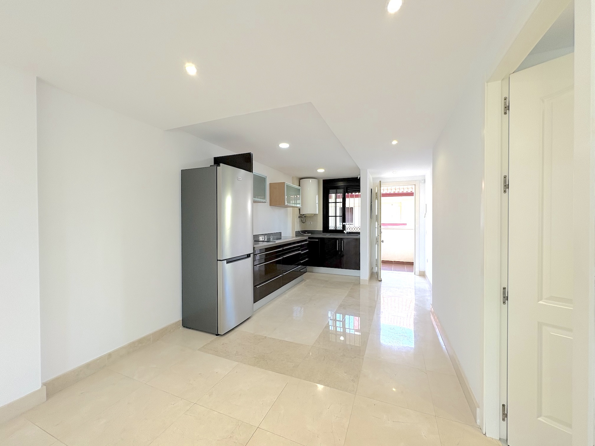 2 bedroom Apartment in Benalmadena, Malaga, Spain – 428-05298P