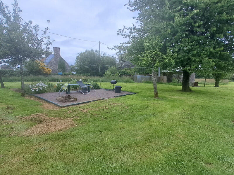 Charming country house with land and outbuildings, ideal for a young couple seeking peace and space