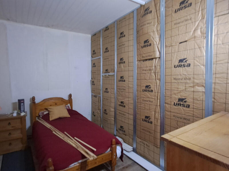 Charming country house with land and outbuildings, ideal for a young couple seeking peace and space