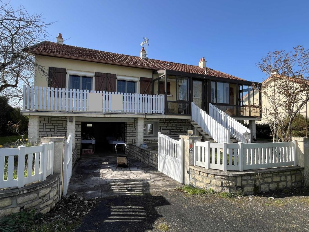 3 bedroom maison individuelle in Mauprevoir, Vienne, France