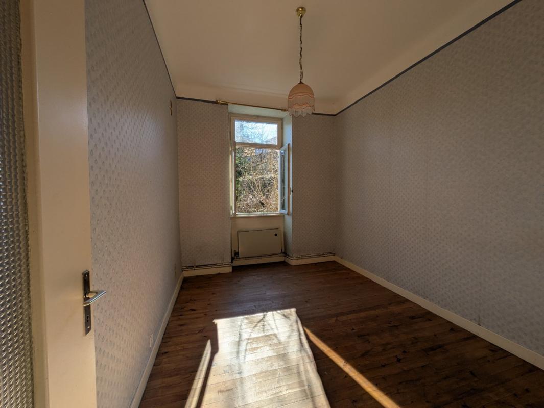 immeuble in Cransac, Aveyron, France