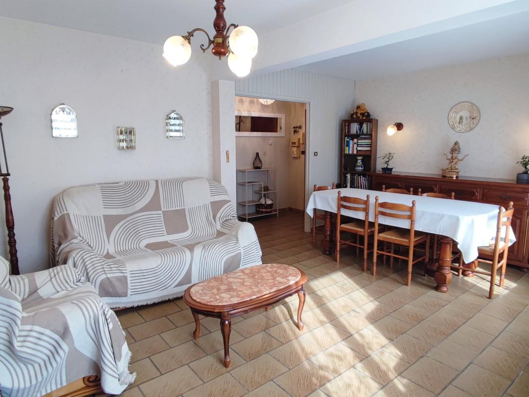 2 bedroom t3 in Foix, Ariège, France