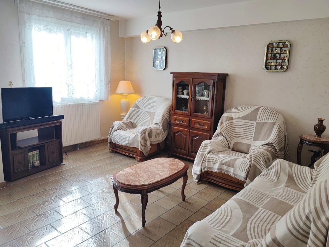 2 bedroom t3 in Foix, Ariège, France