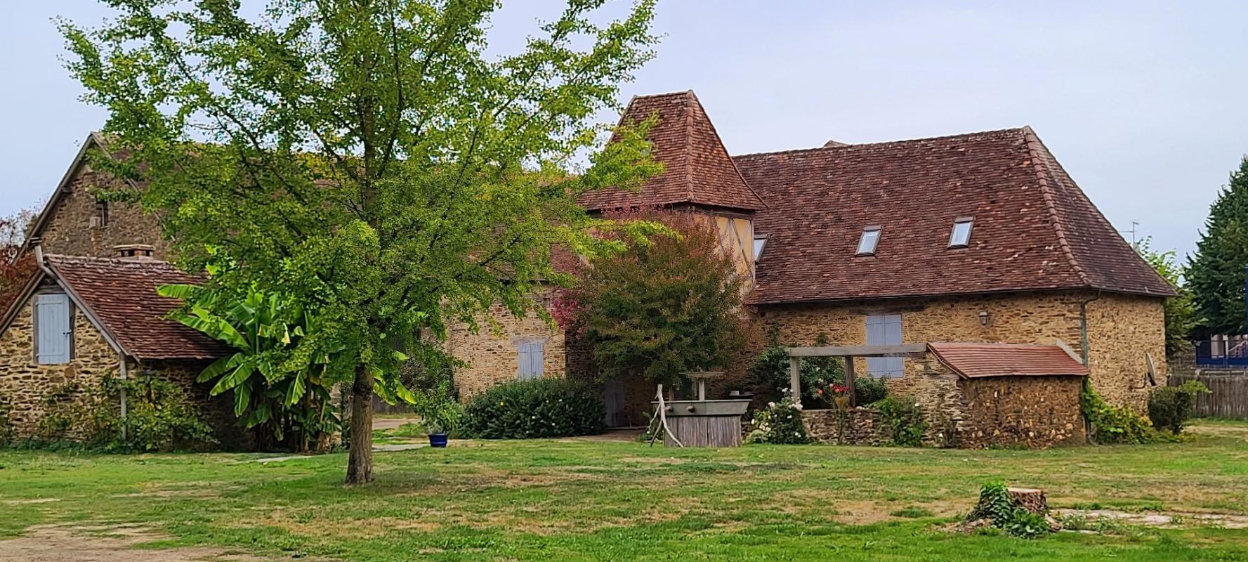 4 bedroom maison in Saint Yrieix La Perche, Haute-Vienne, France