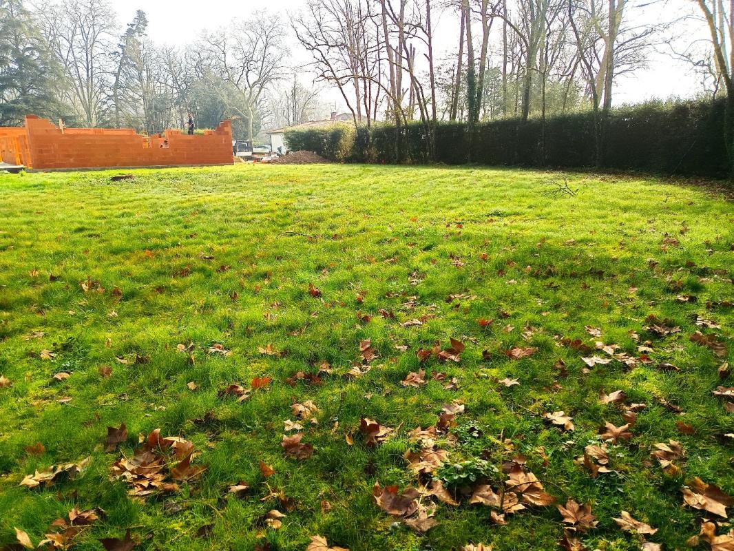 terrain in Saint Lieux Les Lavaur, Tarn, France