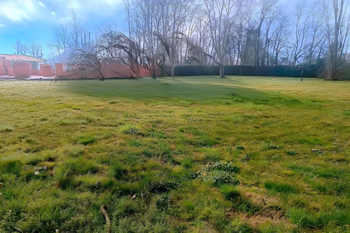 terrain in Saint Lieux Les Lavaur, Tarn, France