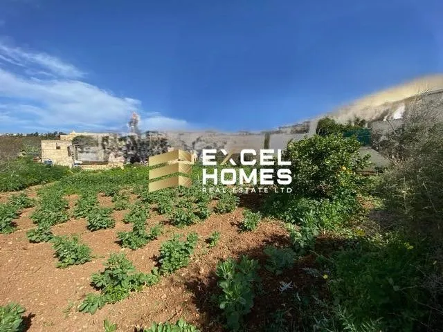 4 bedroom Townhouse in Ghajnsielem, Malta – 66980