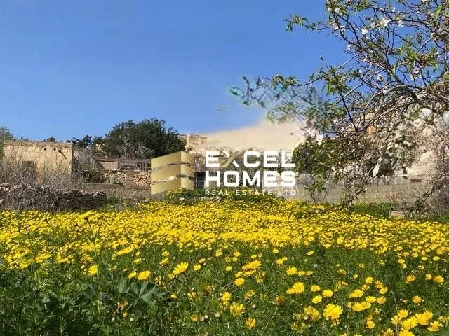 4 bedroom Townhouse in Ghajnsielem, Malta – 66980