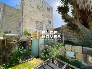 4 bedroom Townhouse in Ghajnsielem, Malta – 66980
