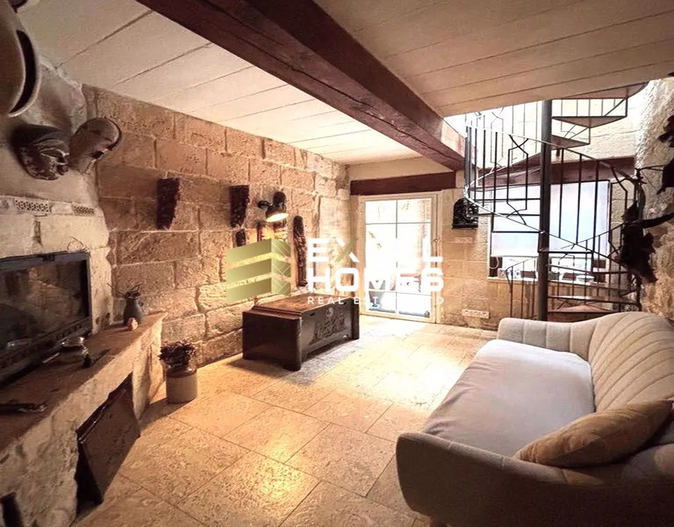 2 bedroom Character House in Siggiewi, Malta – 66177