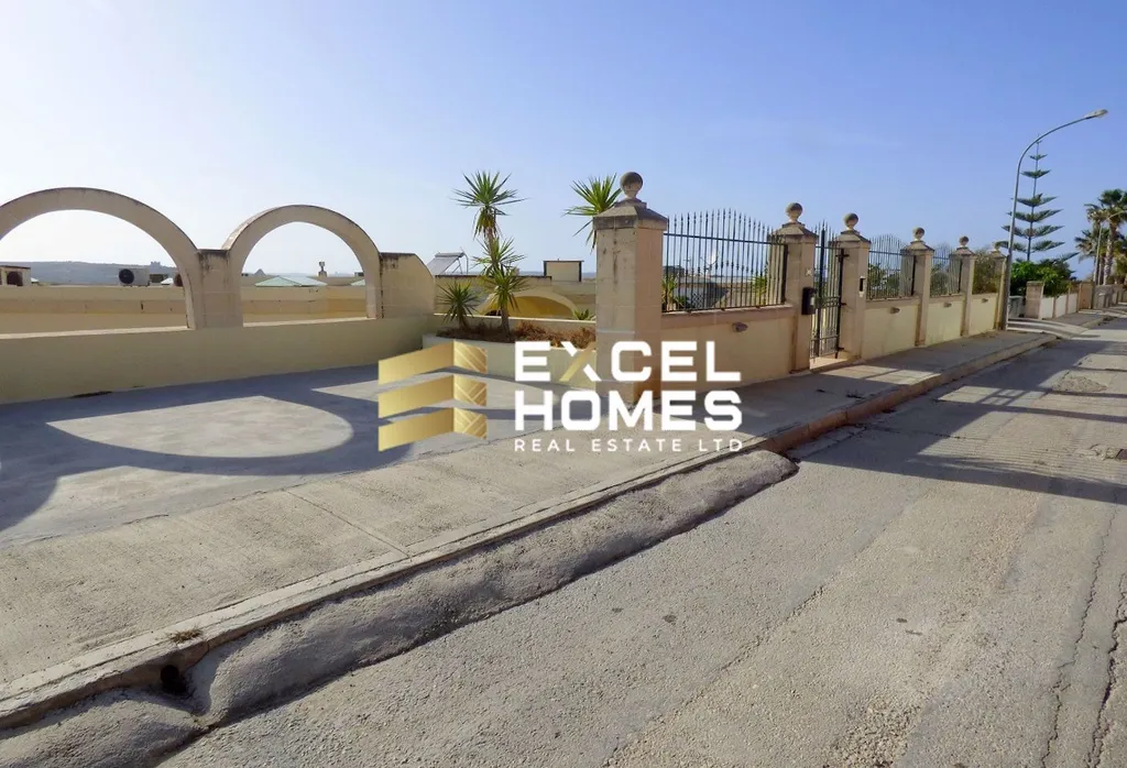 3 bedroom Bungalow in Mellieha, Malta – 22907