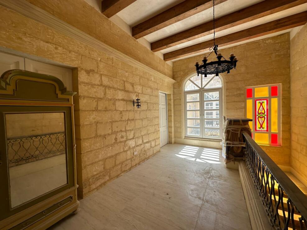 Magnificent Designer-Finished 240 sqm 3-Bedroom Top Floor Apartment with Stunning Views in Valletta
