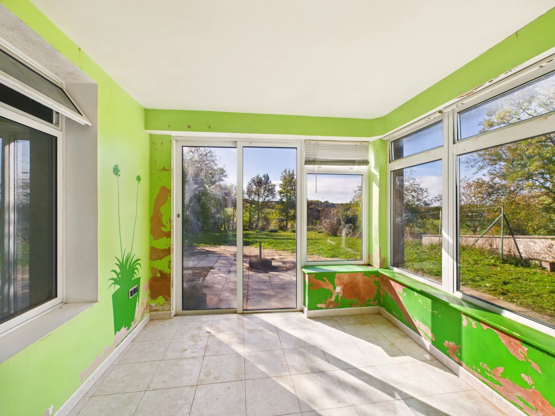 Charming 3 Bedroom House with Outbuildings – Full of Character and Potential, Aquitaine – France – BVI58361