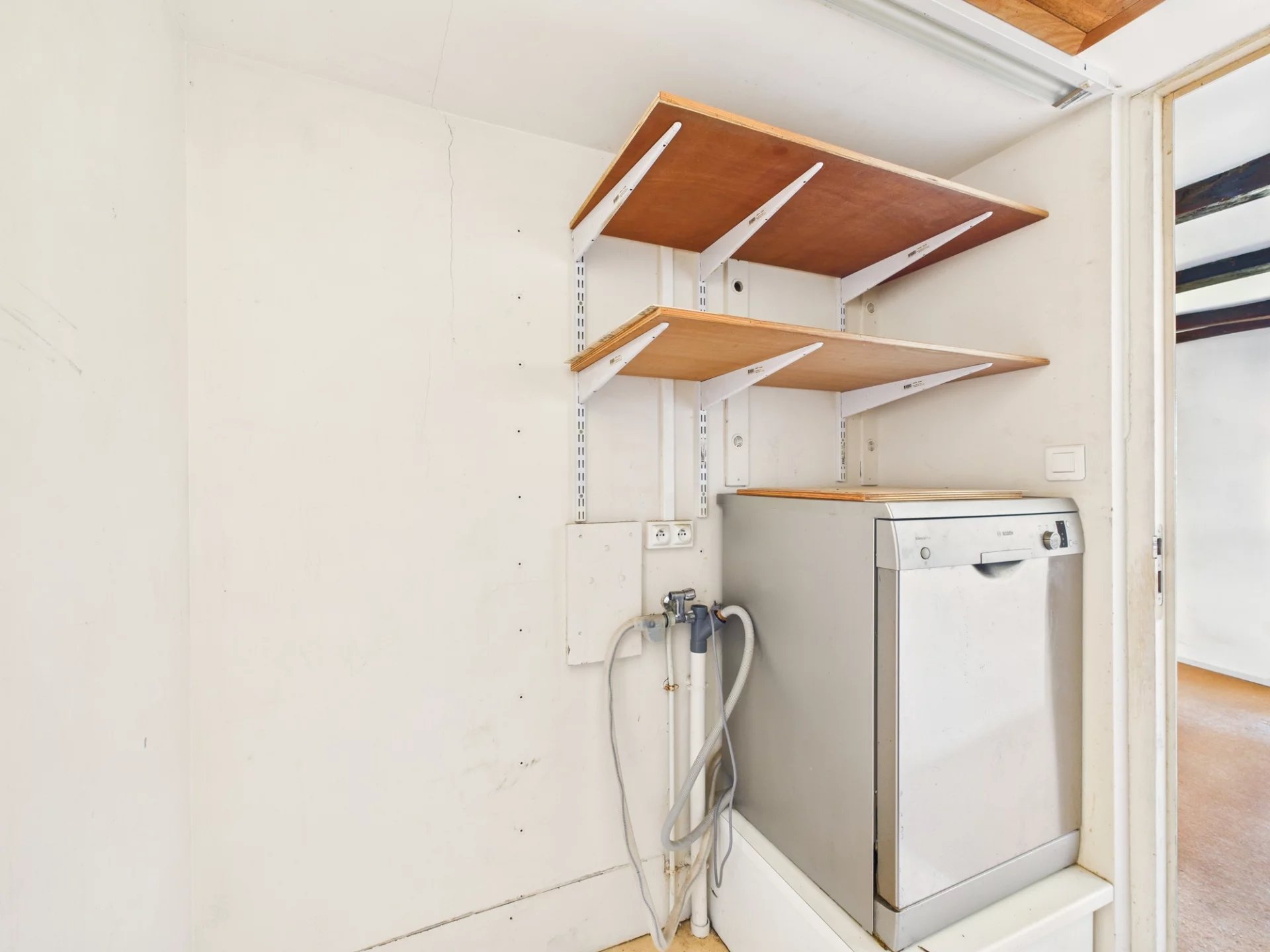 Charming 3 Bedroom House with Outbuildings – Full of Character and Potential, Aquitaine – France – BVI58361