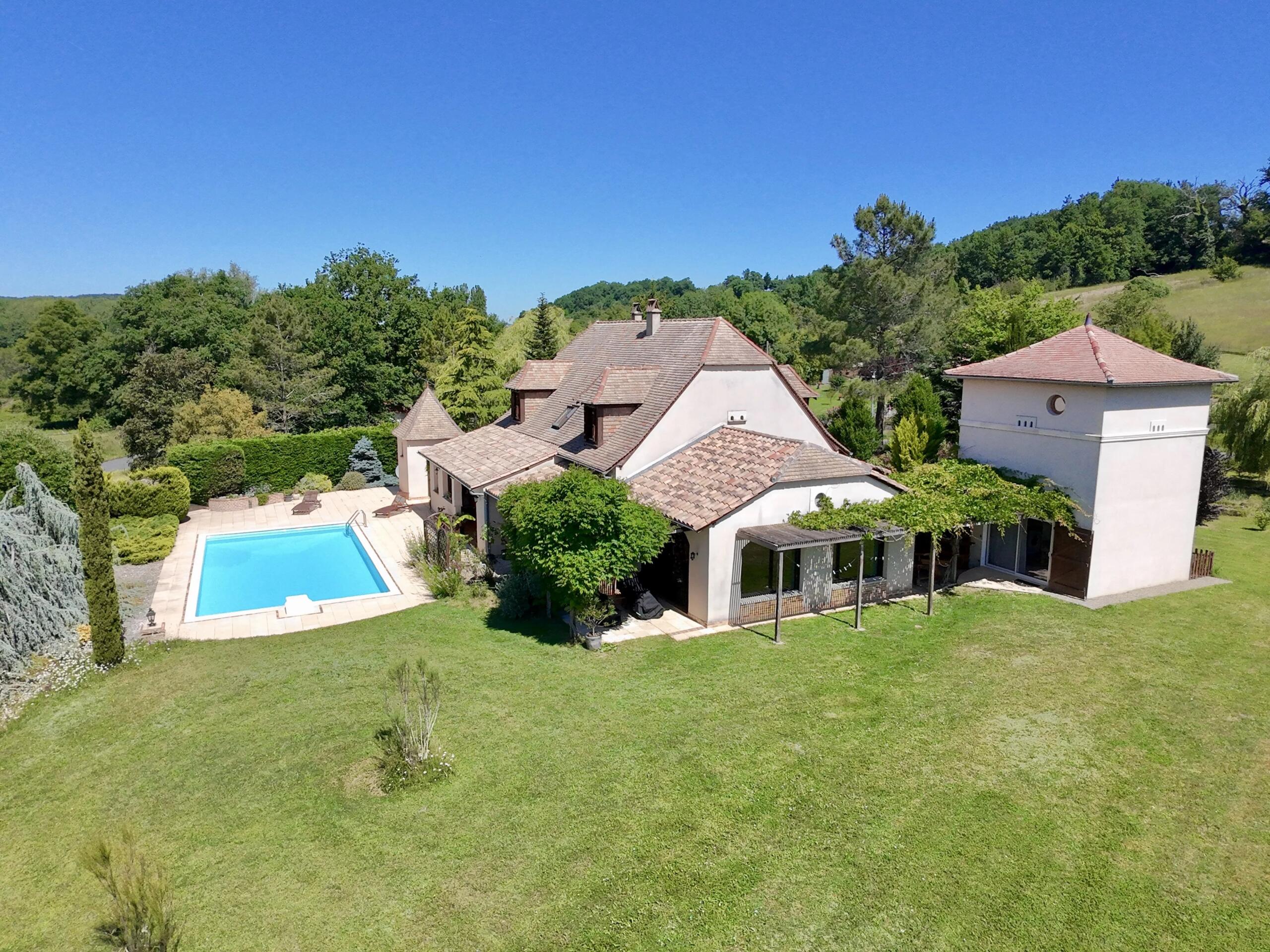 Charming Home with Pool and Guest Cottage between Dordogne and Gironde, Aquitaine – France – BVI78560