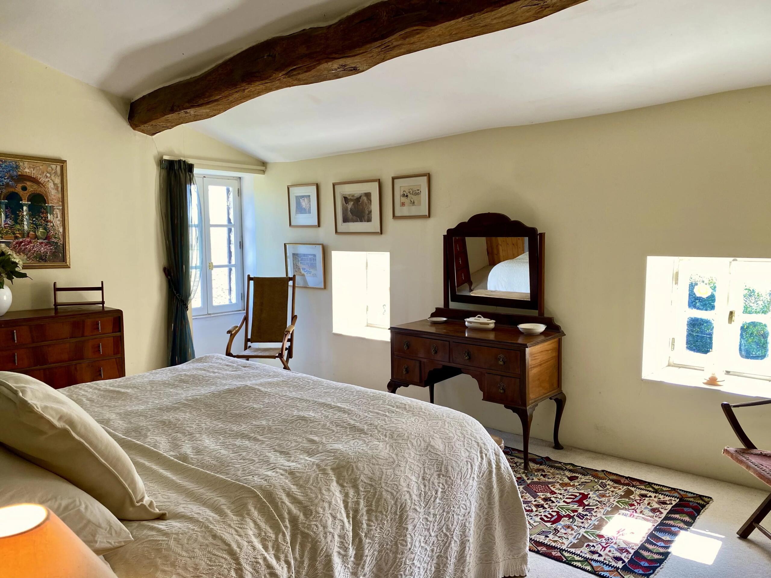 Charming Stone Built Country House, Poitou-Charentes – France – BVI81649