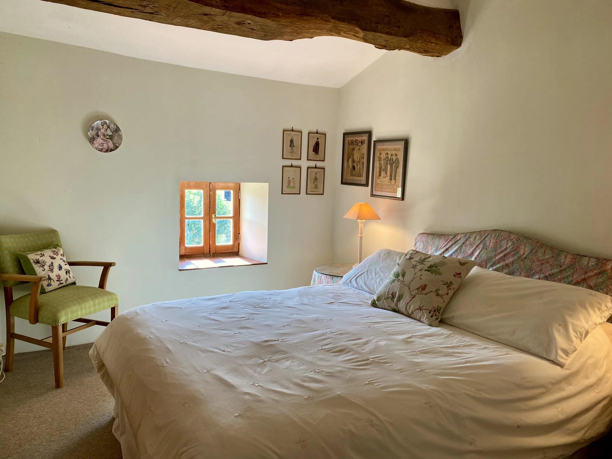 Charming Stone Built Country House, Poitou-Charentes – France – BVI81649