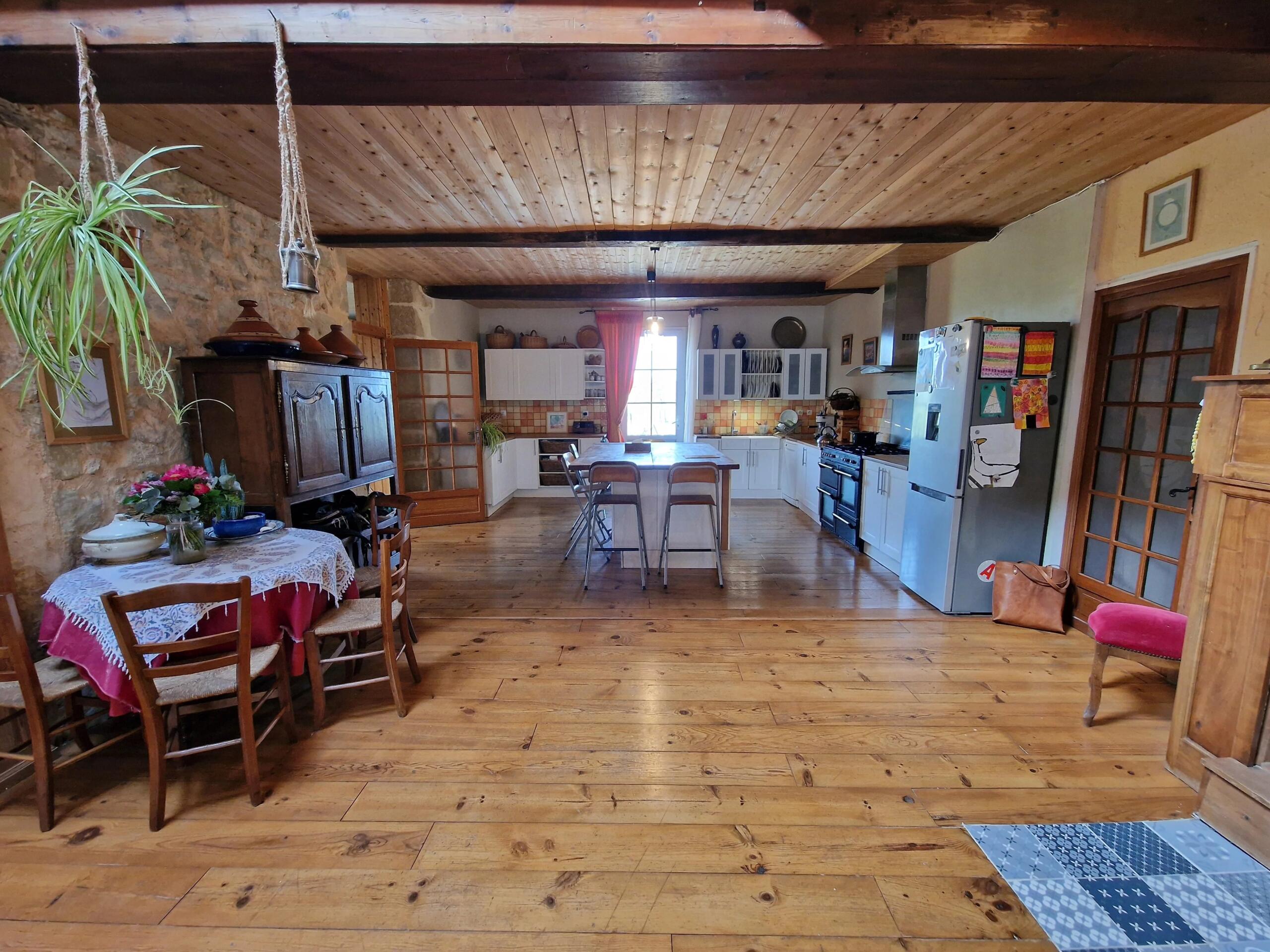 Character Farmhouse with Lake, Land and Limitless Potential, Aquitaine – France – BVI83844