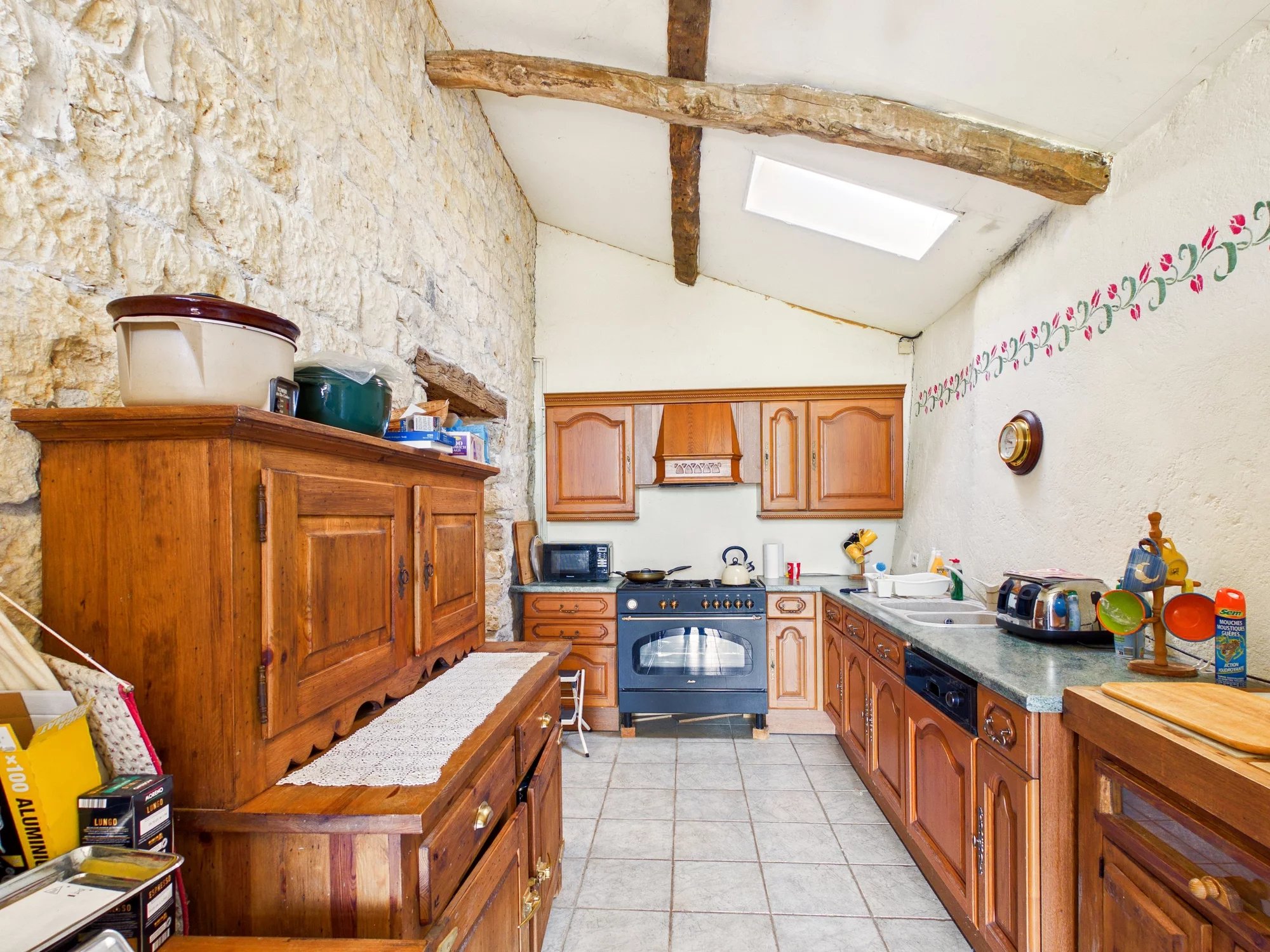 Large stone farmhouse in private location, Midi-Pyrénées – France – BVI84363