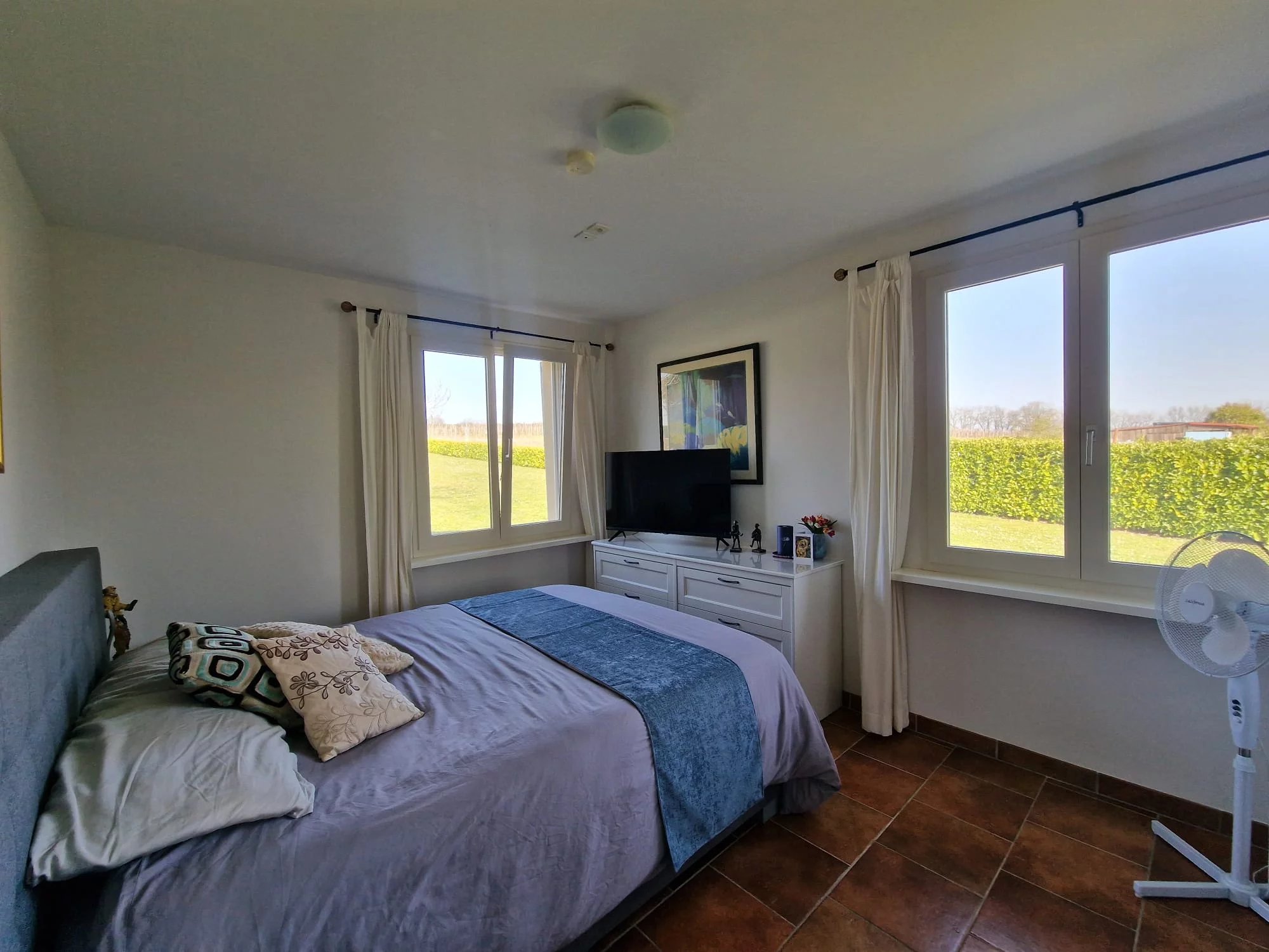 Fabulous turnkey property – 2 x 3 bed villas with pools, large garage and wonderful edge of village location, Aquitaine – France – BVI84640