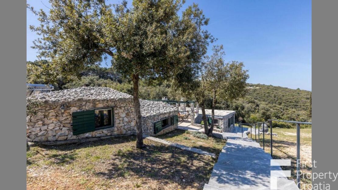 House on Brač island, Croatia – BR1764