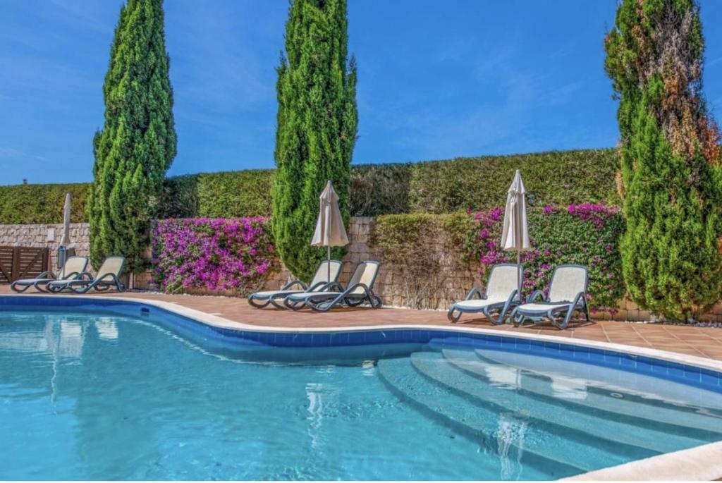 Luxury 2-Bedroom Apartment with Ocean Views for Sale in Praia da Luz, Algarve, Portugal