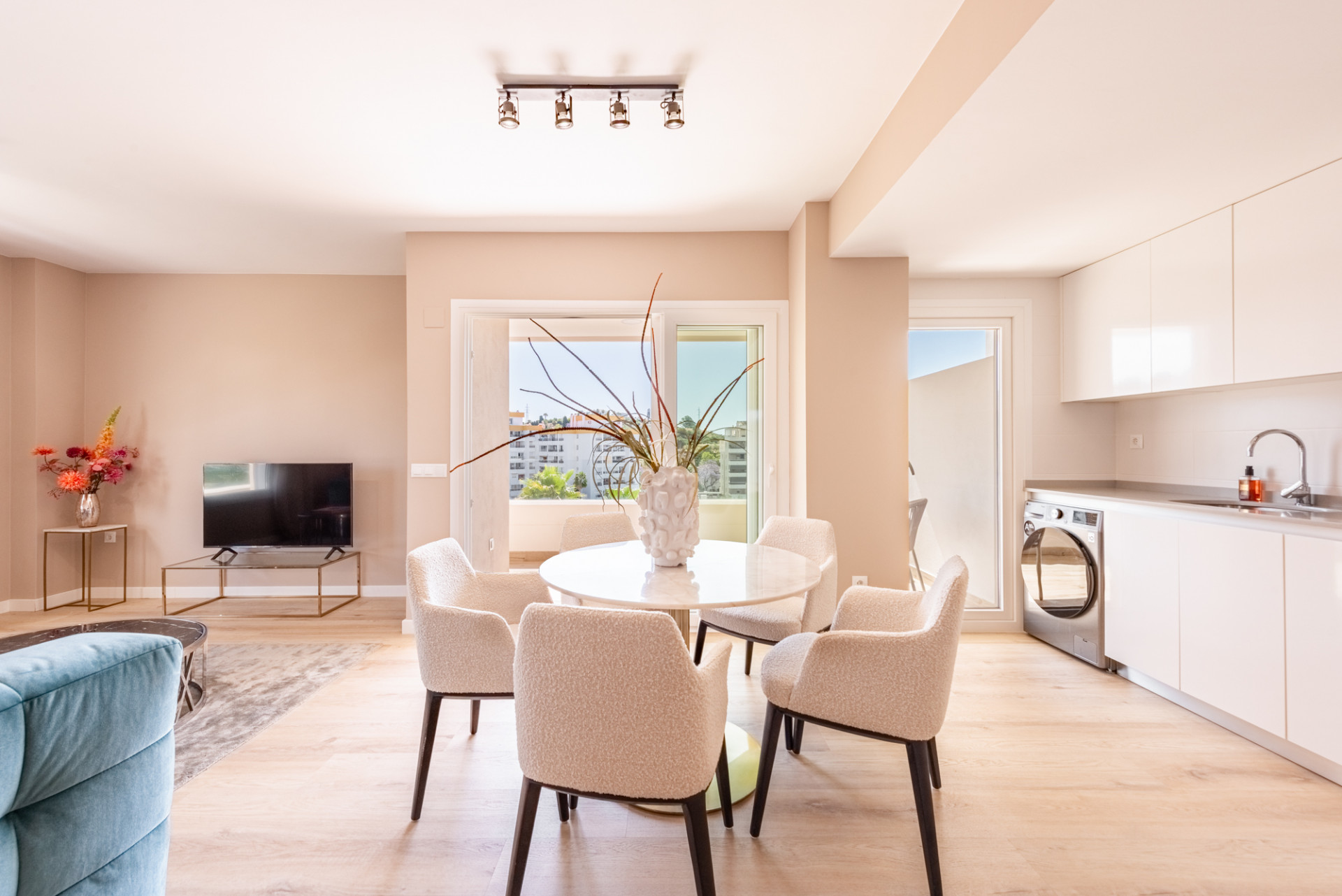 3 bedroom Apartment in Marbella, Malaga, Spain – 428-05310D