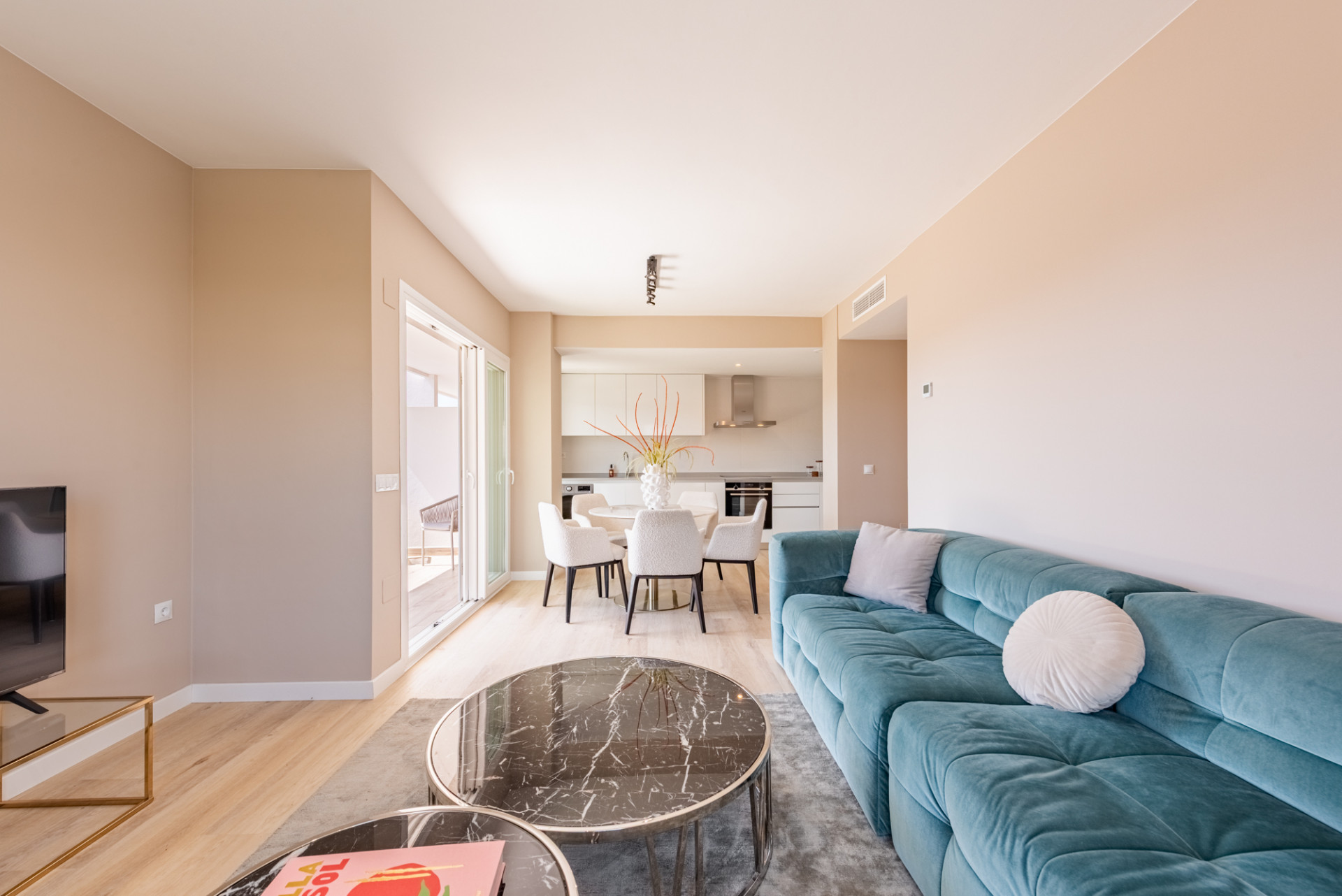 3 bedroom Apartment in Marbella, Malaga, Spain – 428-05310D