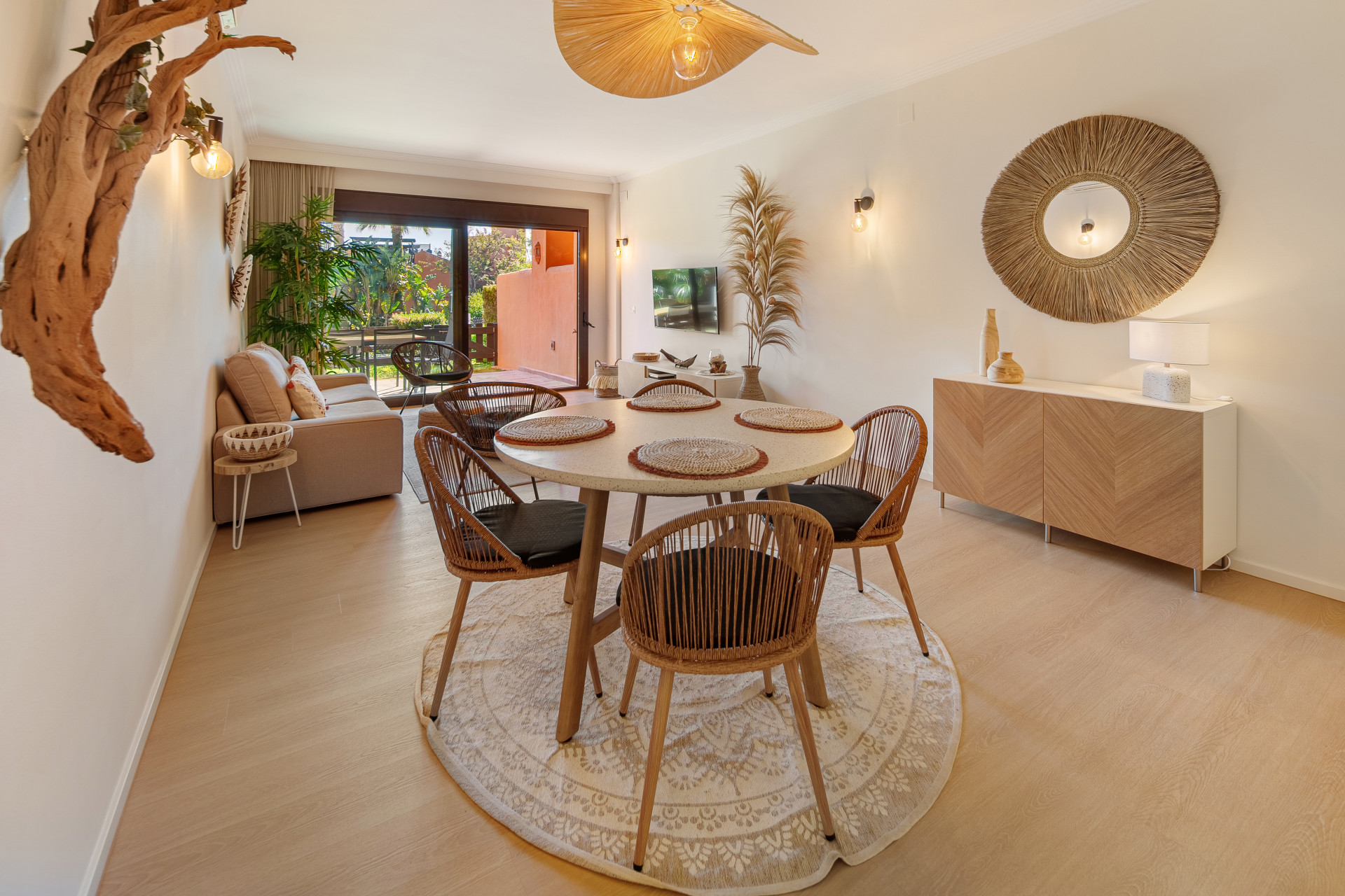 2 bedroom Ground Floor Apartment in Estepona, Malaga, Spain – 428-05312D