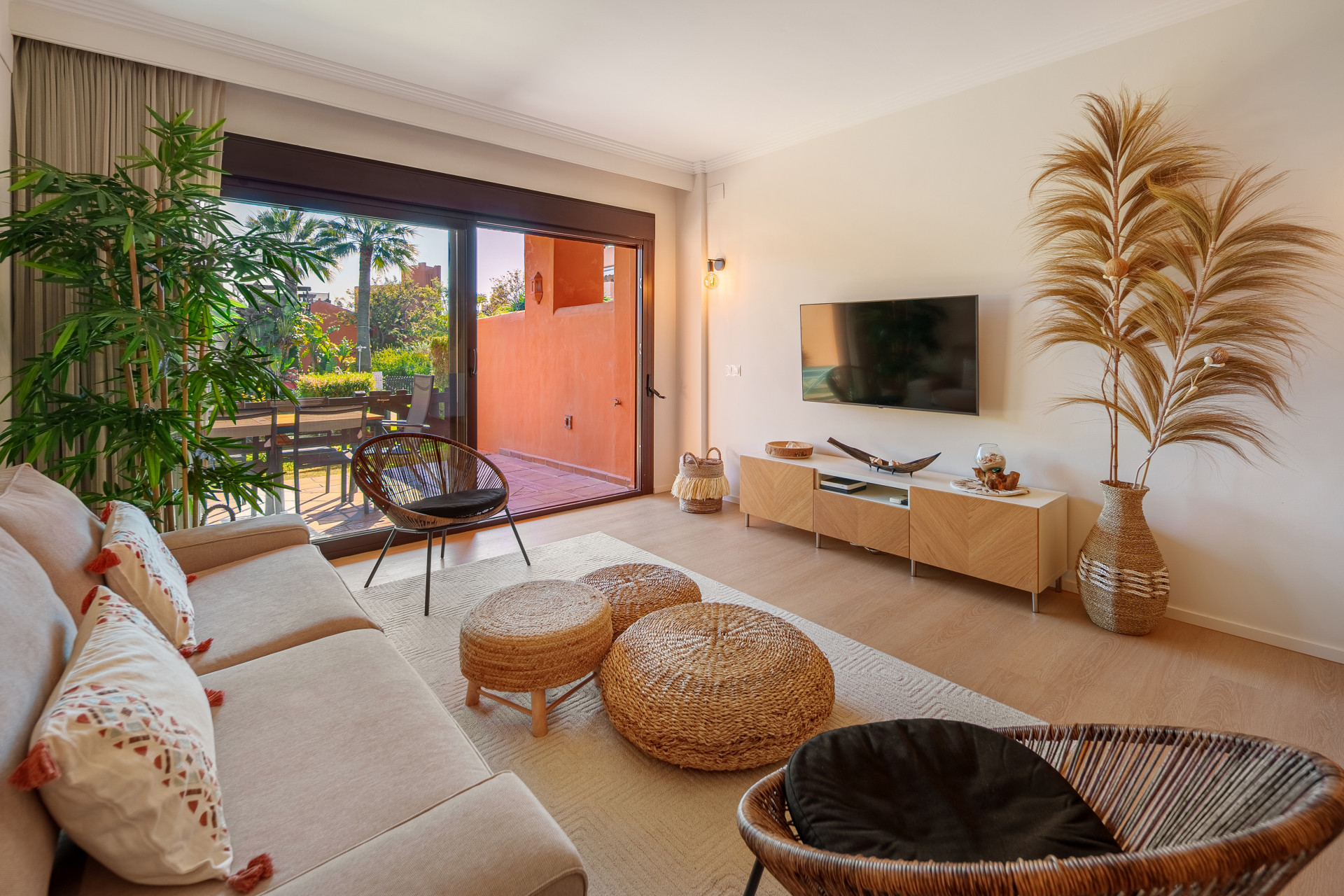 2 bedroom Ground Floor Apartment in Estepona, Malaga, Spain – 428-05312D