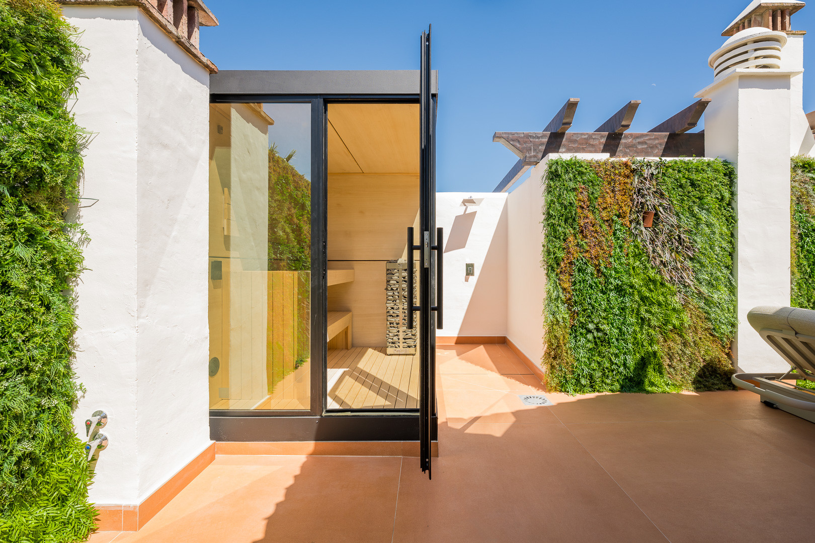 3 bedroom Penthouse in Estepona, Malaga, Spain – 428-05314D