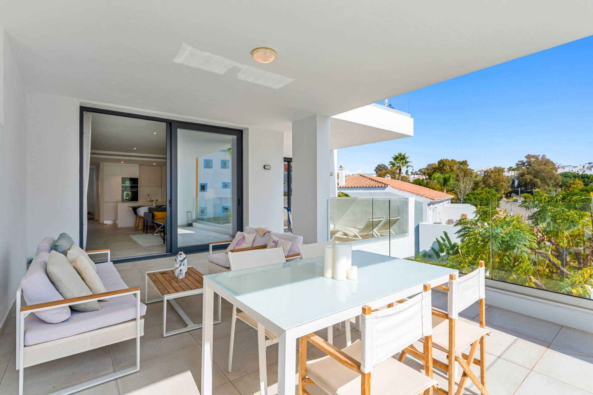 2 bedroom Apartment in Estepona, Malaga, Spain – 428-05315D