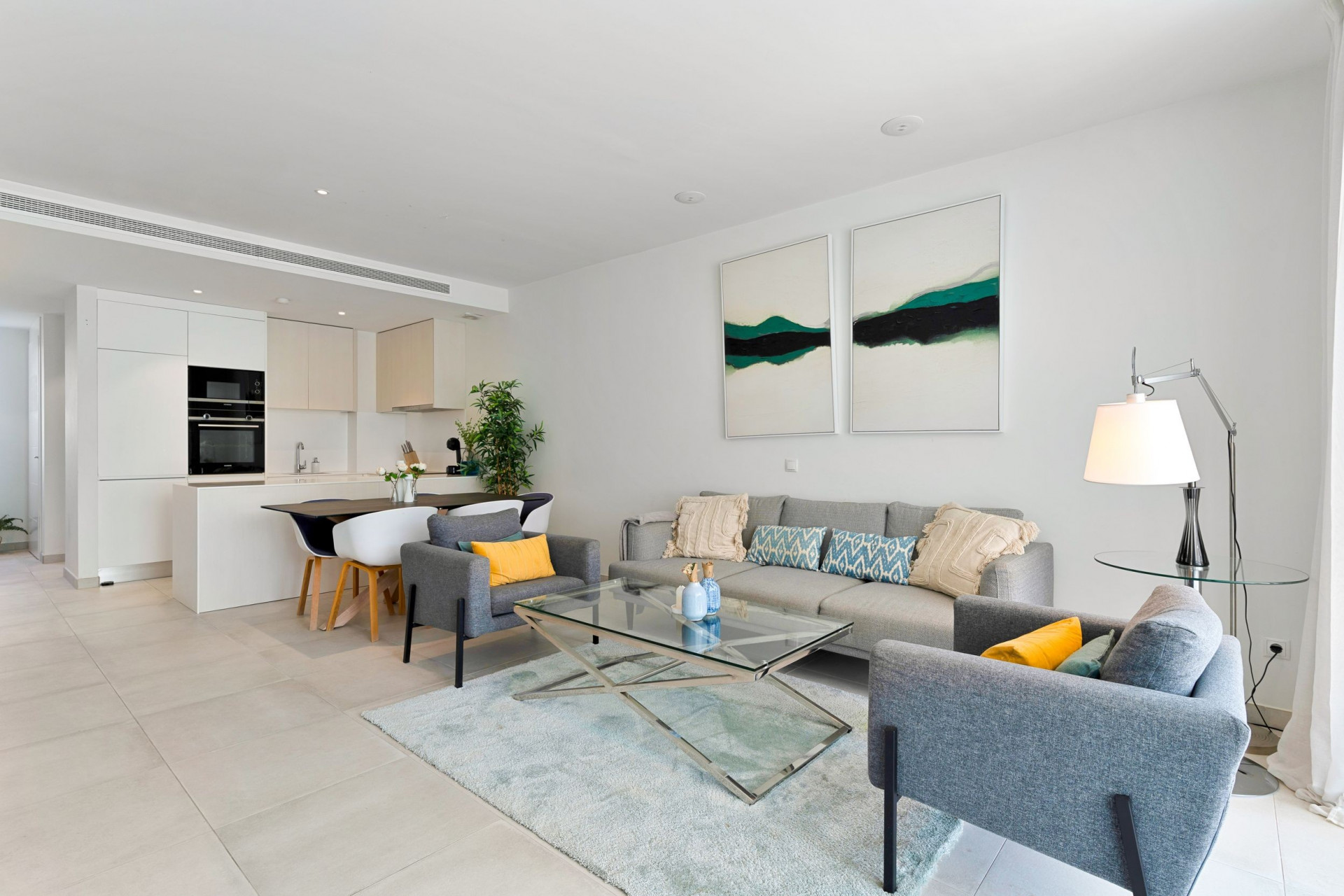 2 bedroom Apartment in Estepona, Malaga, Spain – 428-05315D