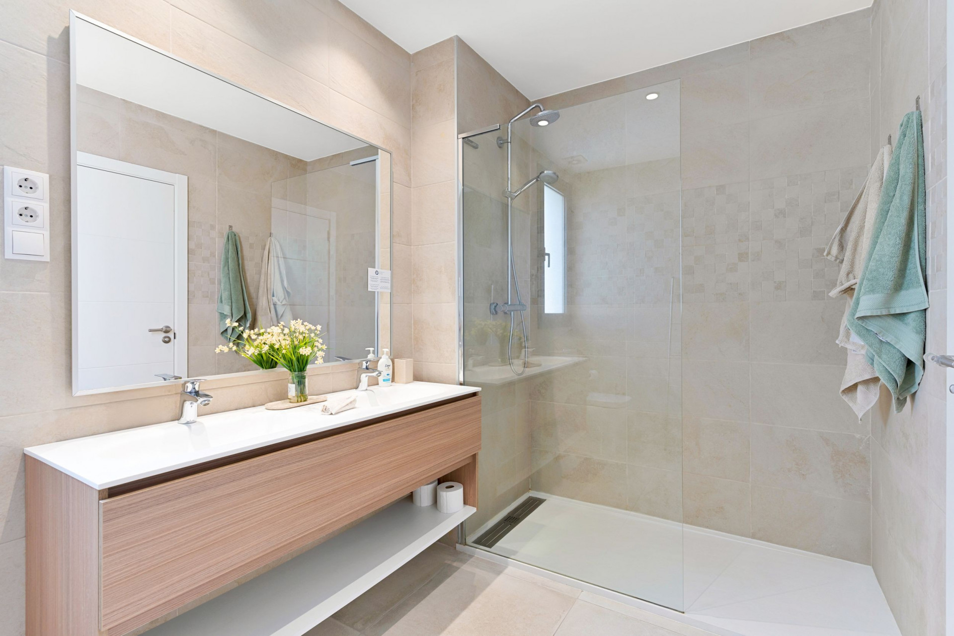 2 bedroom Apartment in Estepona, Malaga, Spain – 428-05315D