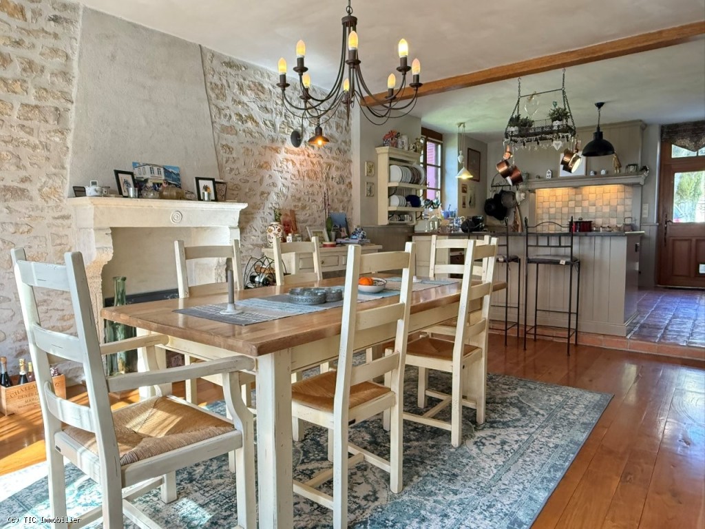 3 bedroom House in Nanteuil-En-Vallee, Nanteuil-En-Vallée, France – r7440