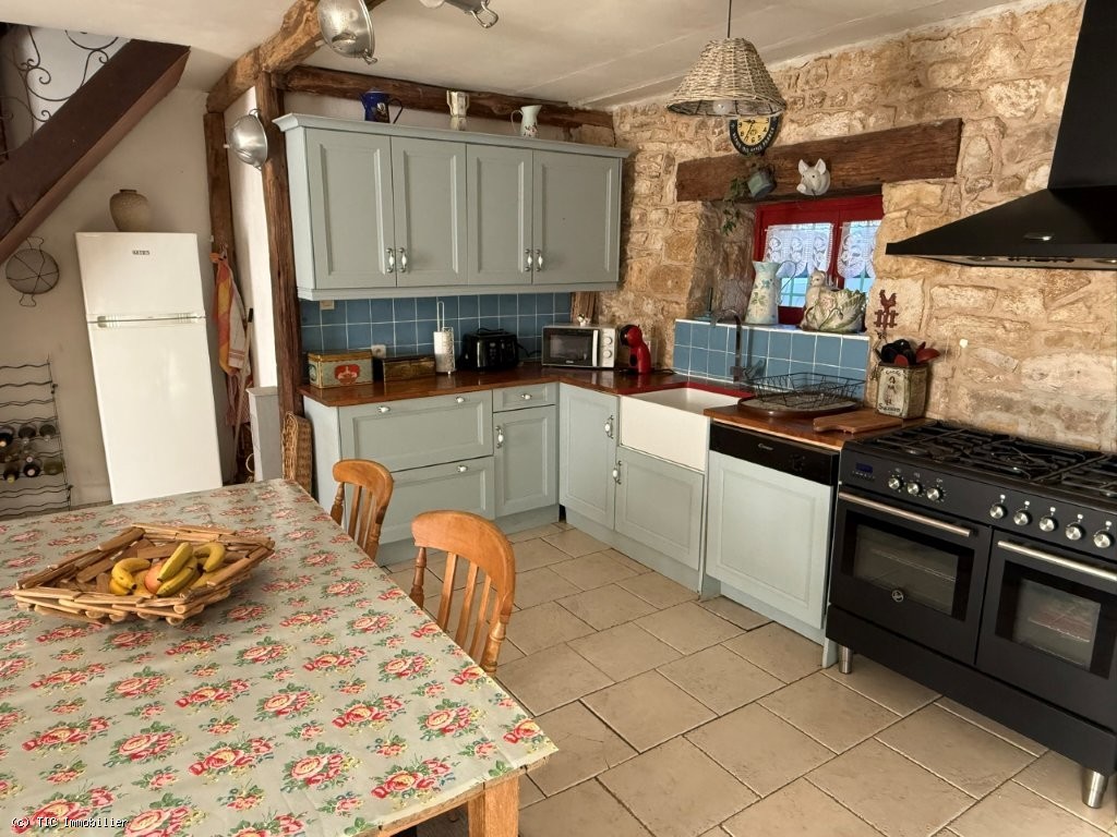 3 bedroom House in Sauze-Vaussais, Sauzé-Vaussais, France – r7436