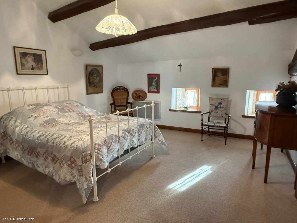 3 bedroom House in Sauze-Vaussais, Sauzé-Vaussais, France – r7436