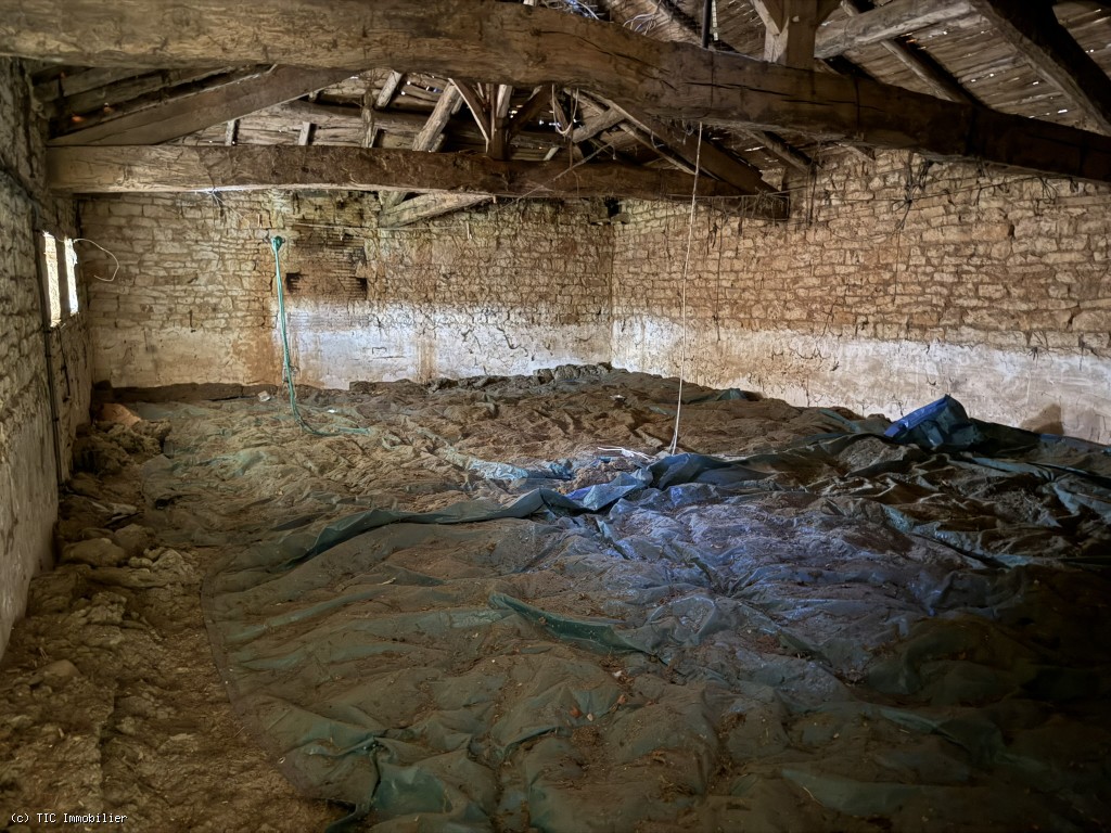 1 bedroom House in Nanteuil-En-Vallee, Nanteuil-En-Vallée, France – r7425