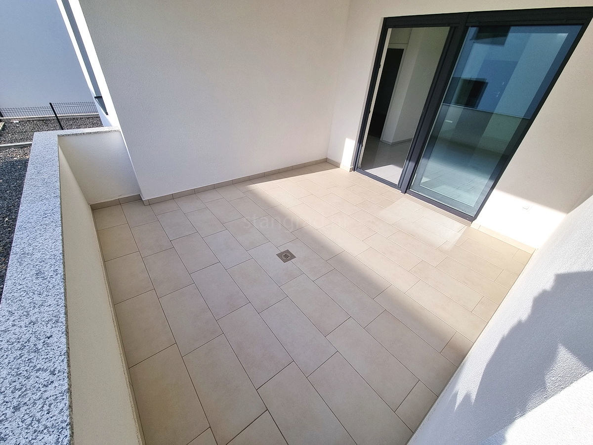 2 bedroom apartment in Novi Vinodolski, Croatia – 103615