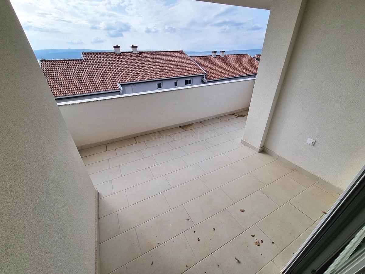 3 bedroom apartment in Crikvenica, Croatia – 103614