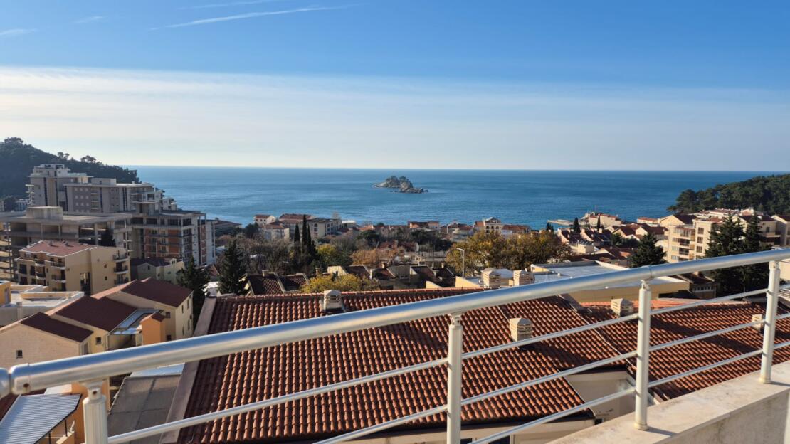 Spacious apartments with panoramic sea views in the OLIVA VILLAGE residential complex, Petrovac