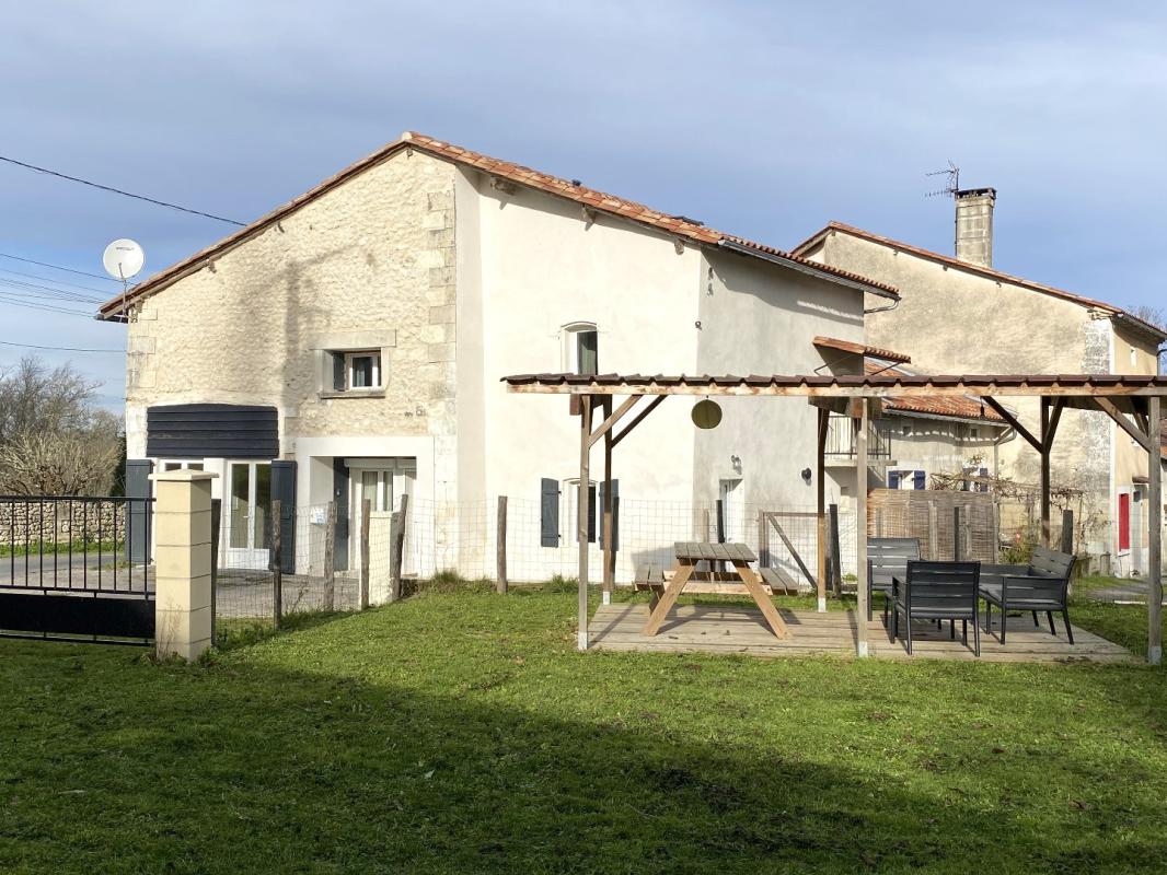 5 bedroom maison in Riberac, Dordogne, France