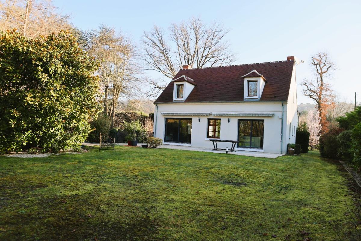 4 bedroom maison individuelle in Lamorlaye, Oise, France