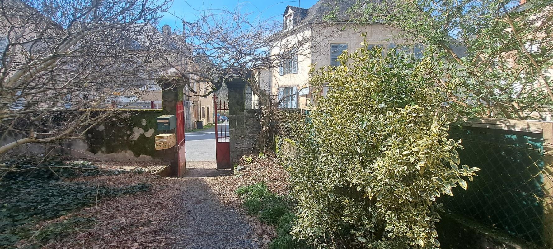 2 bedroom t3 in Juillac, Corrèze, France